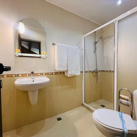 фокс хаус Fox House Hotel