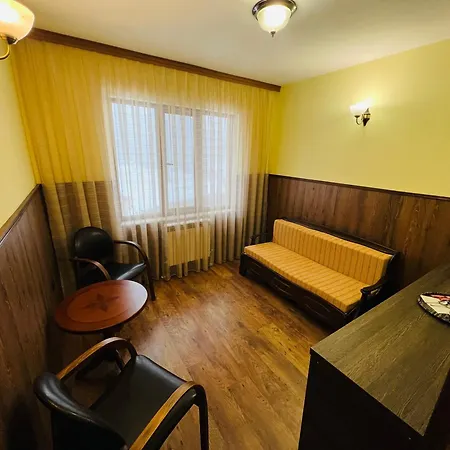 фокс хаус Fox House Peshtera (Pazardzhik)