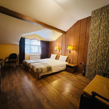 호텔 фокс хаус Fox House 페시테라