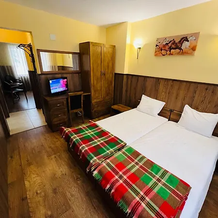 фокс хаус Fox House