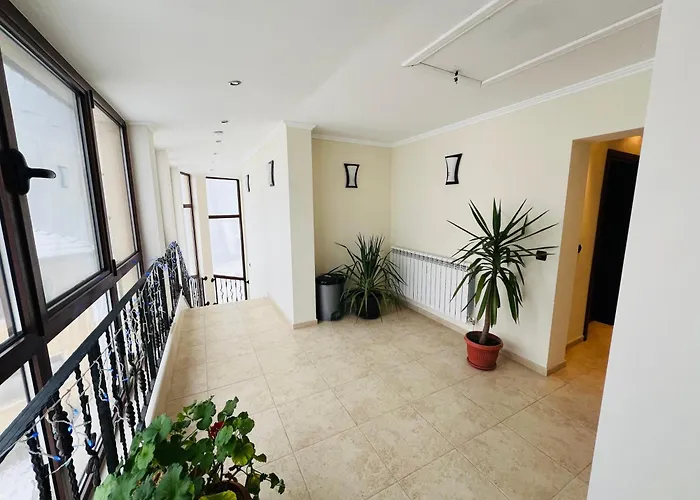 фокс хаус Fox House فندق بيشتيرا